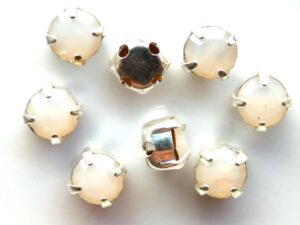 MCC-SS20-SLV-01000 MC-Chatons White Opal in Silver Setting 10 Pc.-0