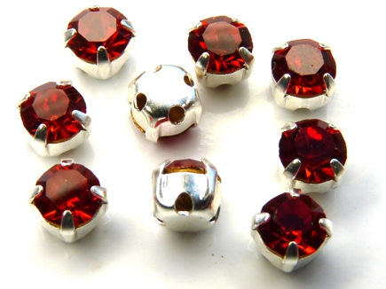 MCC-SS20-SLV-90070 MC-Chatons Siam-Red in Silver Setting 10 Pc.-0 MCC-SS20-SLV-90070 MC-Chatons Siam-Red in Silver Setting 10 Pc.-0