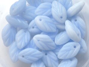 0090063 Opaque Light Blue Blaadje. 35 Pc.-6002
