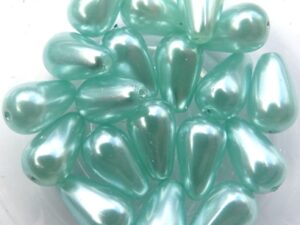0090269 Light Aqua Glasspearl Pearshape 16 Pc-6012
