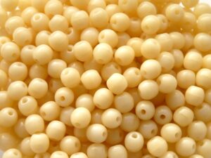 03-R-13010 Opaque Light Beige Round 3 mm. 120 Pc.-0