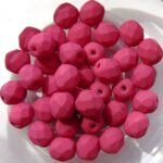 0070399 Saturated Fuchsia Facet 6 mm. 25 Pc.-0