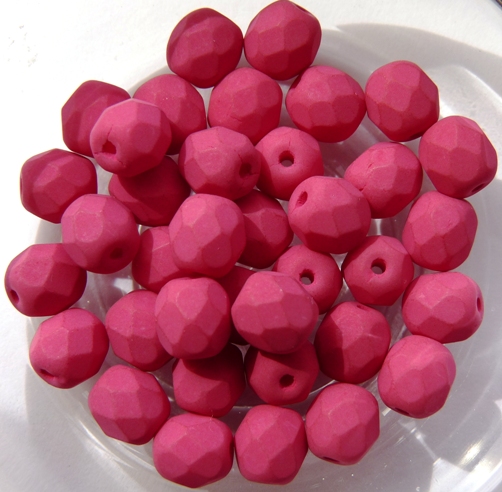 0070399 Saturated Fuchsia Facet 6 mm. 25 Pc.-0