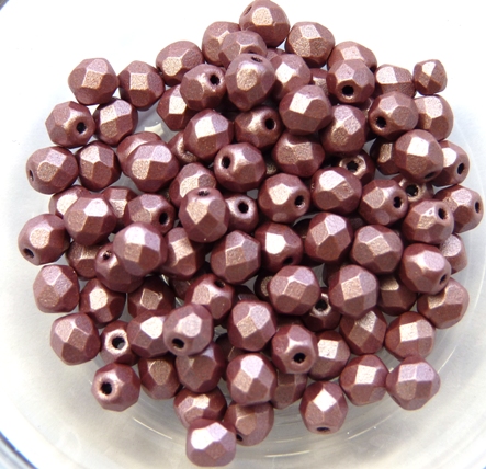 0070427 Metallic Suede Pink Facet 4 mm. 50 Pc.-0