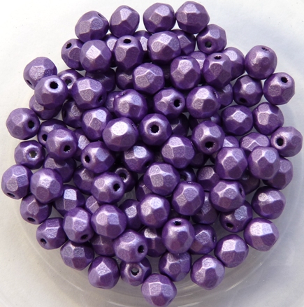 0080598 Metallic Suede Purple Facet 4 mm. 50 Pc.-0 0080598 Metallic Suede Purple Facet 4 mm. 50 Pc.-0