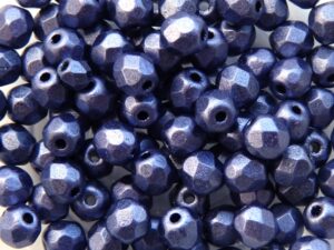 0080642 Metallic Suede Dark Purple Facet 4 mm. 50 Pc.-6089