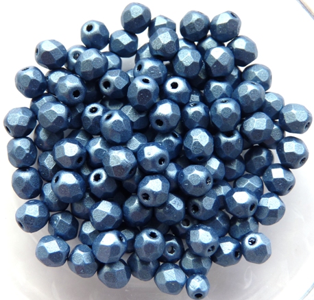 0090121 Metallic Suede Blue Facet 4 mm. 50 Pc.-0 0090121 Metallic Suede Blue Facet 4 mm. 50 Pc.-0