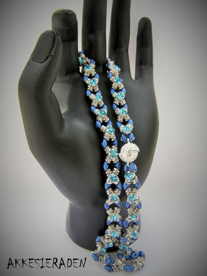 Link to a Free Pattern from Akke Jonkhof: Wrap en Bling Bracelet-6018