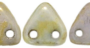 CMTR-03000-65431 CzechMates Triangle Opaque Luster Green, 10 gram-6147