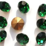 SS39-MCC-50730-98521 Emerald Gold Foiled Chaton 12 Pc.-0