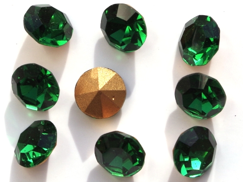 SS39-MCC-50730-98521 Emerald Gold Foiled Chaton 12 Pc.-0 SS39-MCC-50730-98521 Emerald Gold Foiled Chaton 12 Pc.-0