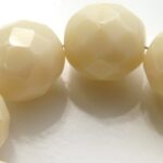0040235 Light Ivory Facet 10 mm. 10 Pc.-0