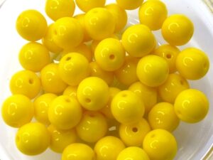 0130001 Opaque Yellow Round 7 mm. 25 Pc.-0