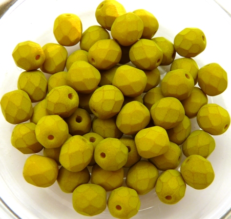 0100456 Saturated Lemongrass Facet 6 mm. 25 Pc.-0