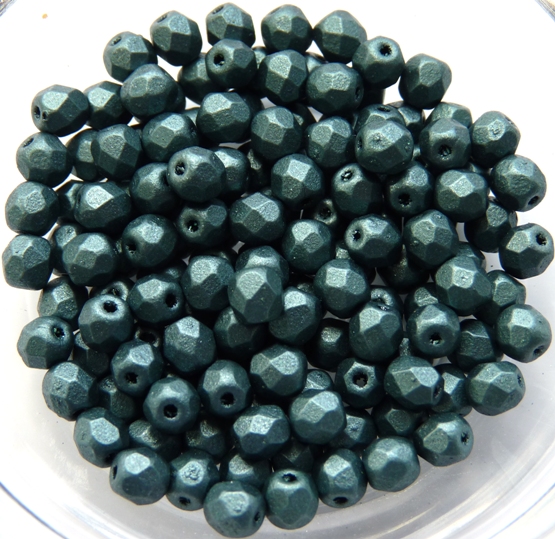 0100506 Metallic Suede Dark Forest Facet 4 mm. 50 Pc.-0