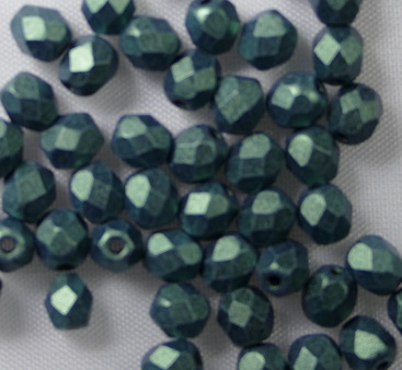 0100507 Metallic Suede Light Green facet 3 mm. 50 Pc.-0