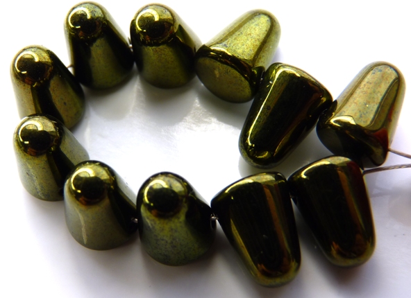 GDR-23980-14495 Jet Green Luster Gumdrops 10 x 7 mm. 10 Pc.-0 GDR-23980-14495 Jet Green Luster Gumdrops 10 x 7 mm. 10 Pc.-0