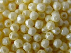 FP-04-02010-29301 Light Pastel Yellow Pearl Facet 4 mm. 50 Pc.-6704