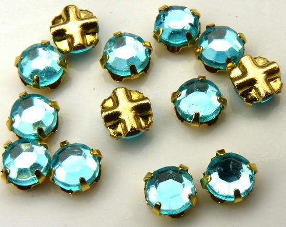 SS20-60010-Gold Extra Chaton Rose Montees Auqamarine Gold 15 Pc.-0 SS20-60010-Gold Extra Chaton Rose Montees Auqamarine Gold 15 Pc.-0