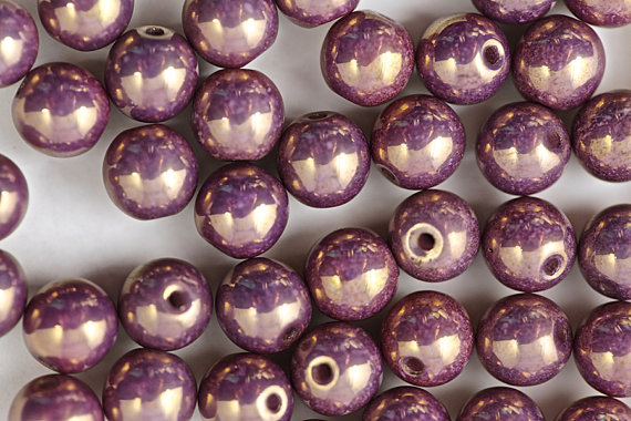 0080320 Chalk White Lavende Lumi Round 8 mm. 15 Pc.-7060