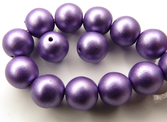 0080270 Metallic Suede Purple round 10 mm. 12 Pc.-0