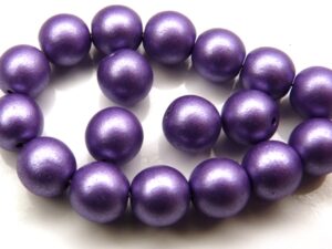 0080266 Metallic Suede Purple round 8 mm. 18 Pc.-0