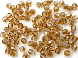 0030243 Crystal met Celsian facet 4 mm.-0