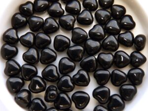 0010080 Jet Heart 6 mm. 50 Pc.-0