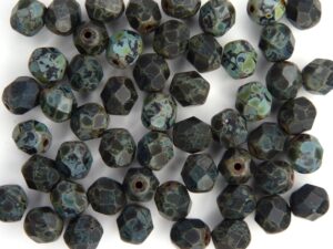 0010467 Matte Jet Picasso facet 6 mm. 25 Pc-7736