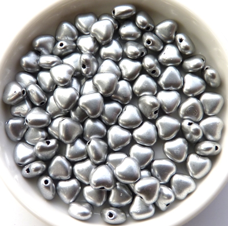 0020078 Silky Silver Heart Bead. 30 Pc.-0