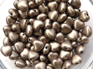 0020079 Silky Coco/Silver Heart Bead. 30 Pc.-8695