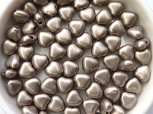 0020079 Silky Coco/Silver Heart Bead. 30 Pc.-0