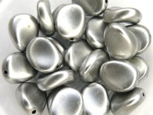 0020080 Silky Silver Twisted Oval 12 Pc.-0