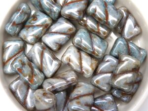 0100040 Opaque White Green/Blue Luster 8 Pc.-8457