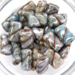 0100040 Opaque White Green/Blue Luster 8 Pc.-0