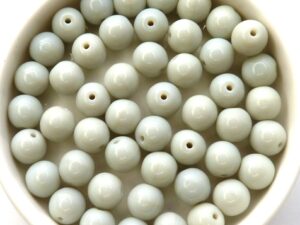 0020030 Opaque Light Grey round 7 mm. 30 Pc.-0