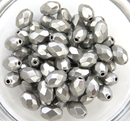 0020276 Metallic Suede Silver Oval Facet 8 x 6 mm. 15 Pc.-8734