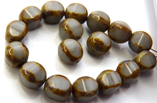 0020285 Opaque Grey Travertin facet 8 mm. 12 Pc.-8758