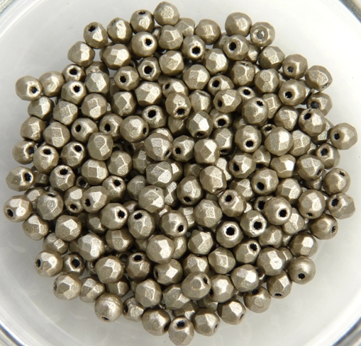 0020286 Metallic Suede Silver Grey facet 3 mm. 50 Pc.-0 0020286 Metallic Suede Silver Grey facet 3 mm. 50 Pc.-0
