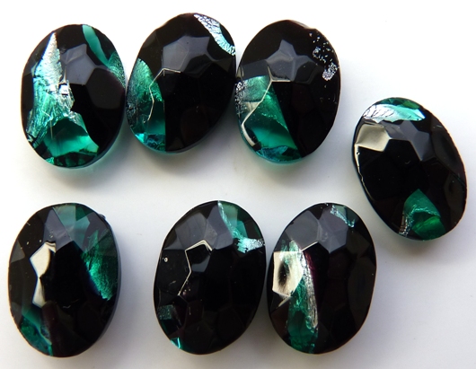 0021-OV Oval Jet Green/Silverfoil Unfoiled 14 x 10 mm.-0 0021-OV Oval Jet Green/Silverfoil Unfoiled 14 x 10 mm.-0