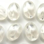 0065-OV Oval  Crystal White  Unfoiled 14 x 10 mm.-0