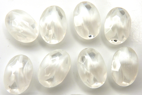 0065-OV Oval Crystal White Unfoiled 14 x 10 mm.-0