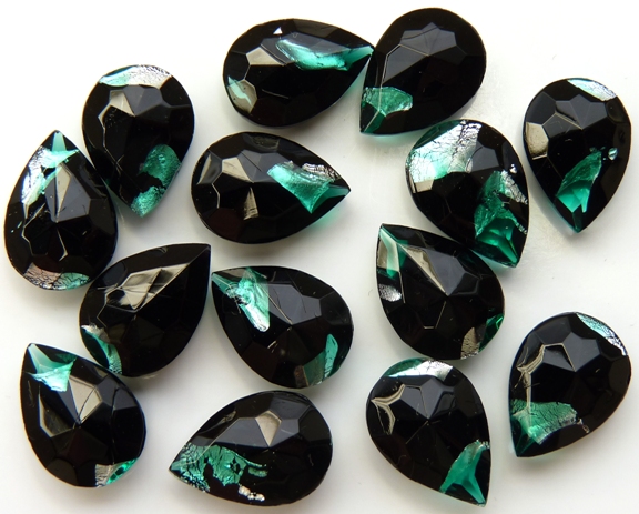 0021-PE Pearshape Jet Green/Silverfoil 14 x 10 mm.-0 0021-PE Pearshape Jet Green/Silverfoil 14 x 10 mm.-0