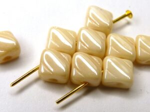 SL-03000-14413 Silky Bead Chalk White Champagne Luster 30 Pc.-8846