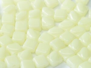 SL-81000 Silky Bead Milky Jonquil 30 Pc.-0