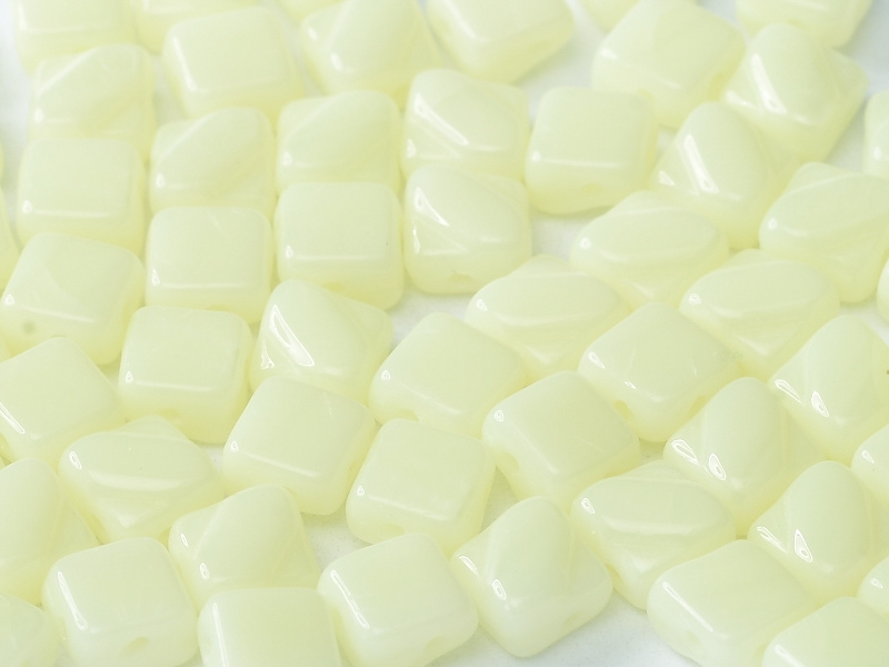 SL-81000 Silky Bead Milky Jonquil 30 Pc.-0 SL-81000 Silky Bead Milky Jonquil 30 Pc.-0