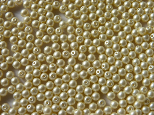 04-R-02010-46112 Cream Shell Opaque Luster, Round 4 mm. 100 Pc.-9624