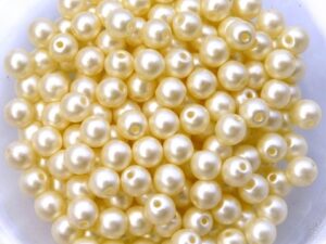 04-R-02010-46112 Cream Shell Opaque Luster, Round 4 mm. 100 Pc.-0