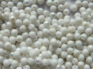 04-R-03000-28771 Opaque White Matte AB, Round 4 mm. 100 Pc.-9616