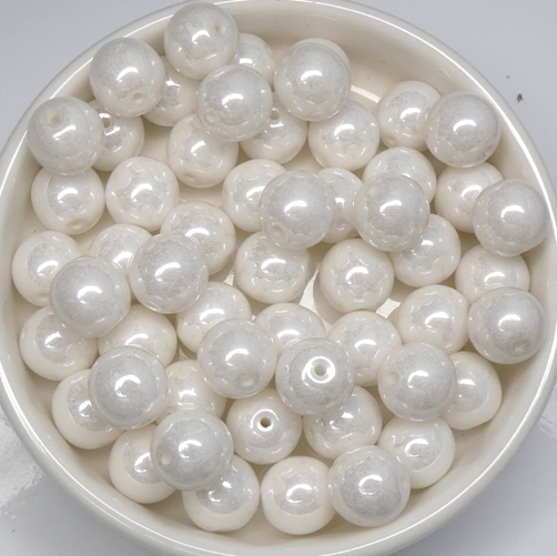 0140007 Chalk White Luster 8 mm. 18 Pc.-0 0140007 Chalk White Luster 8 mm. 18 Pc.-0